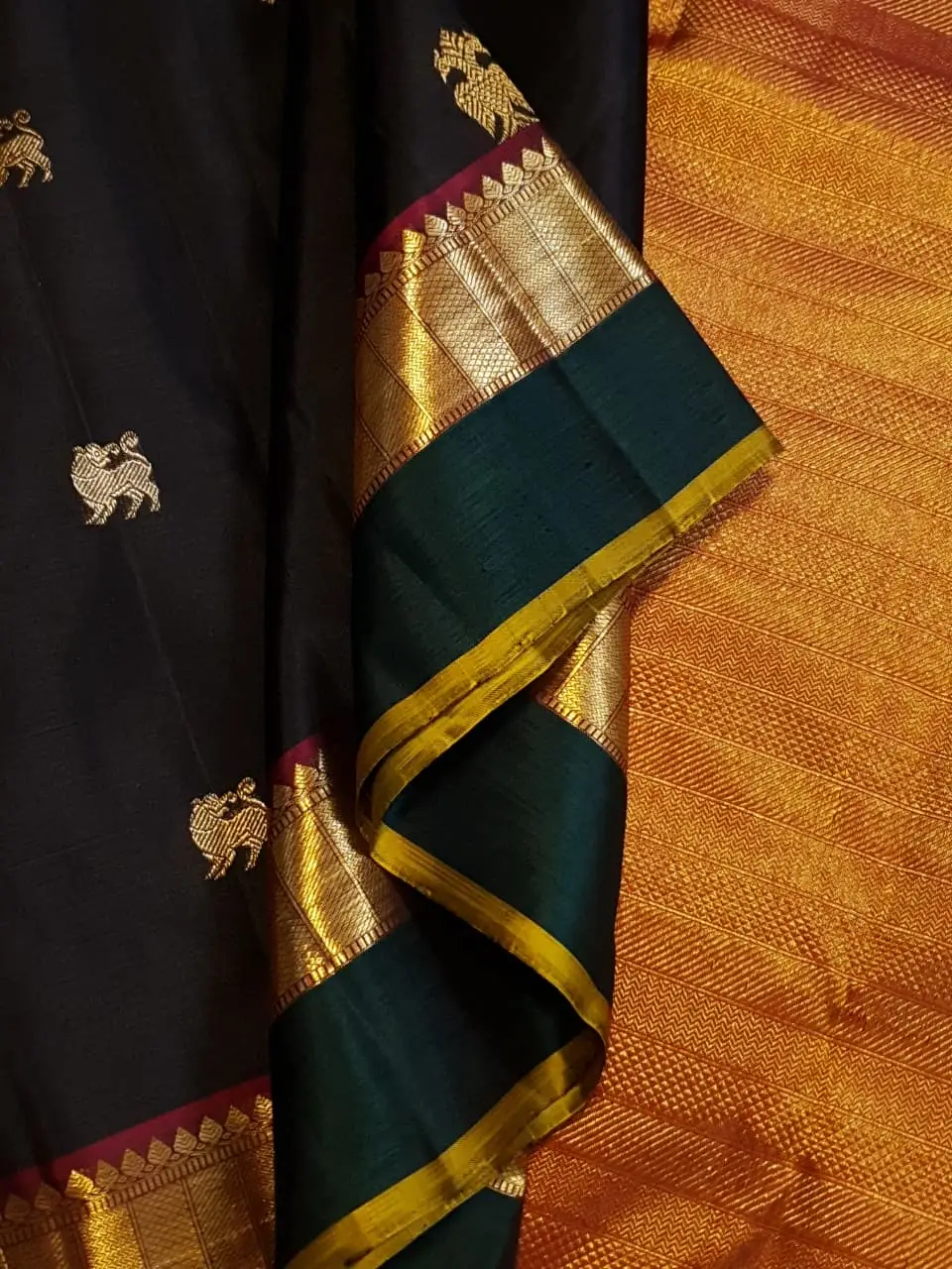 Ebony Black Kanjivaram Handloom Bridal Silk Saree